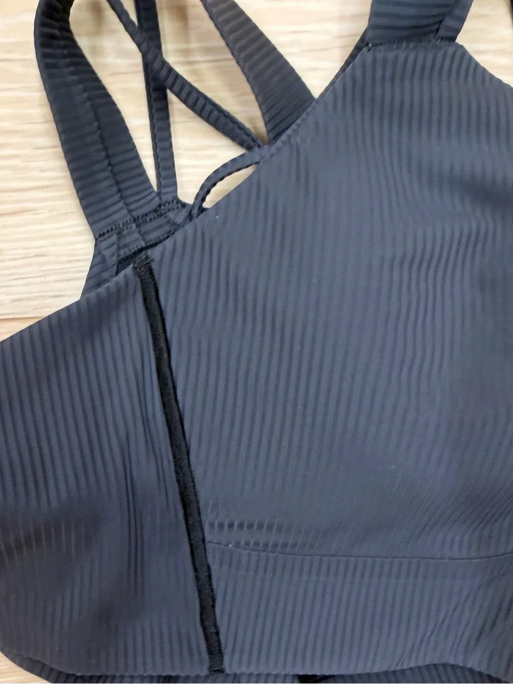 lululemon athletica charcoal Strappy Sports Bra - Supportive Cross-Back
